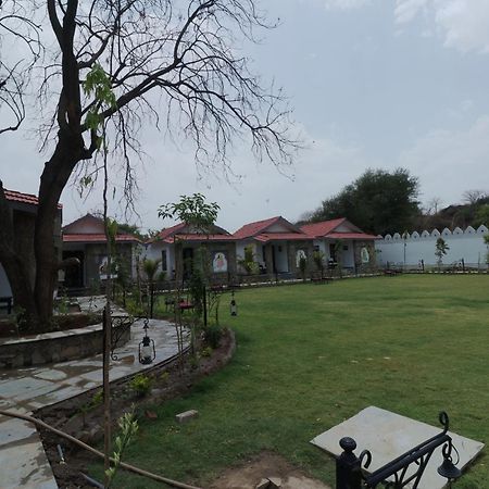 Keshav Resort Udajpur Exteriér fotografie