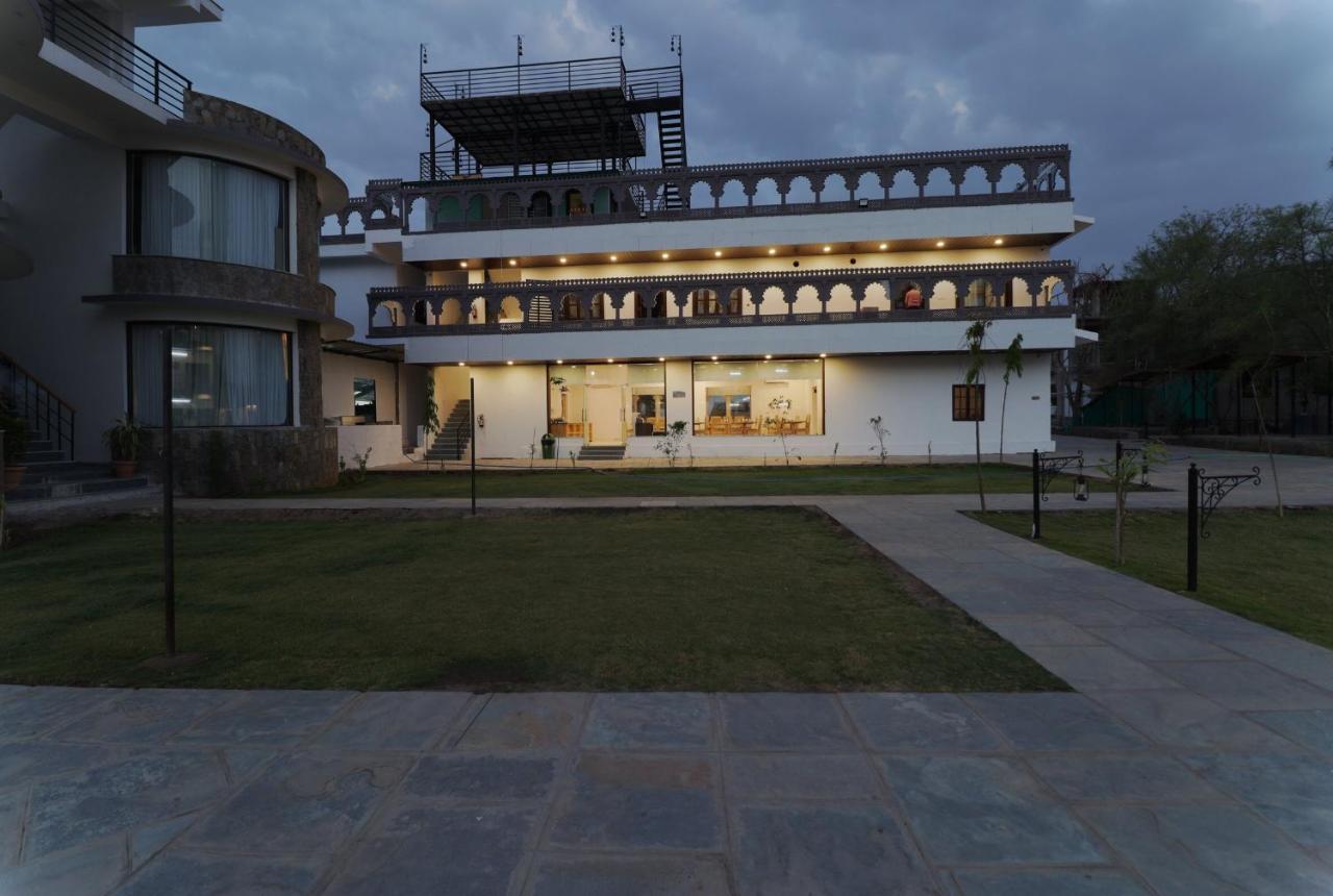 Keshav Resort Udajpur Exteriér fotografie