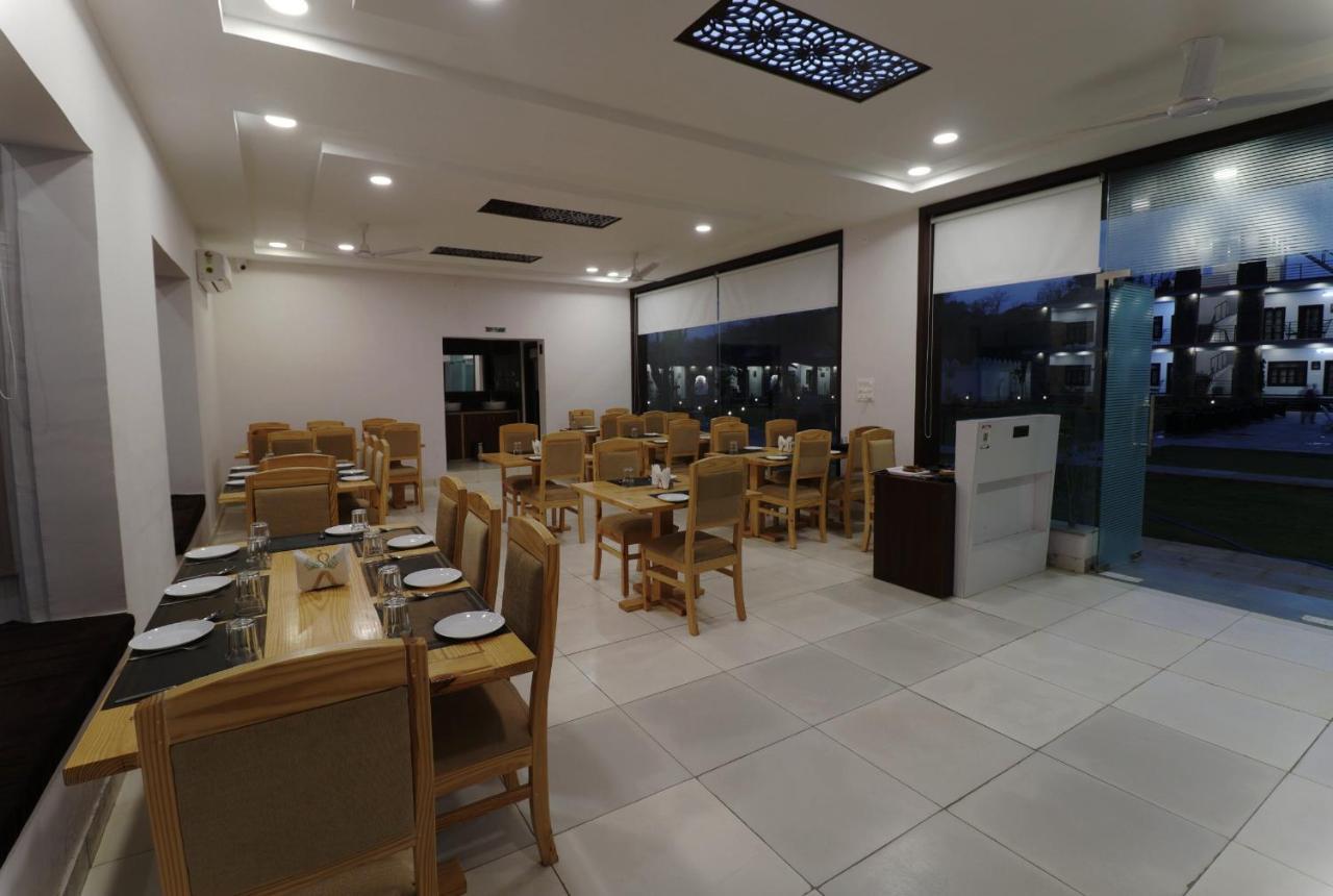 Keshav Resort Udajpur Exteriér fotografie